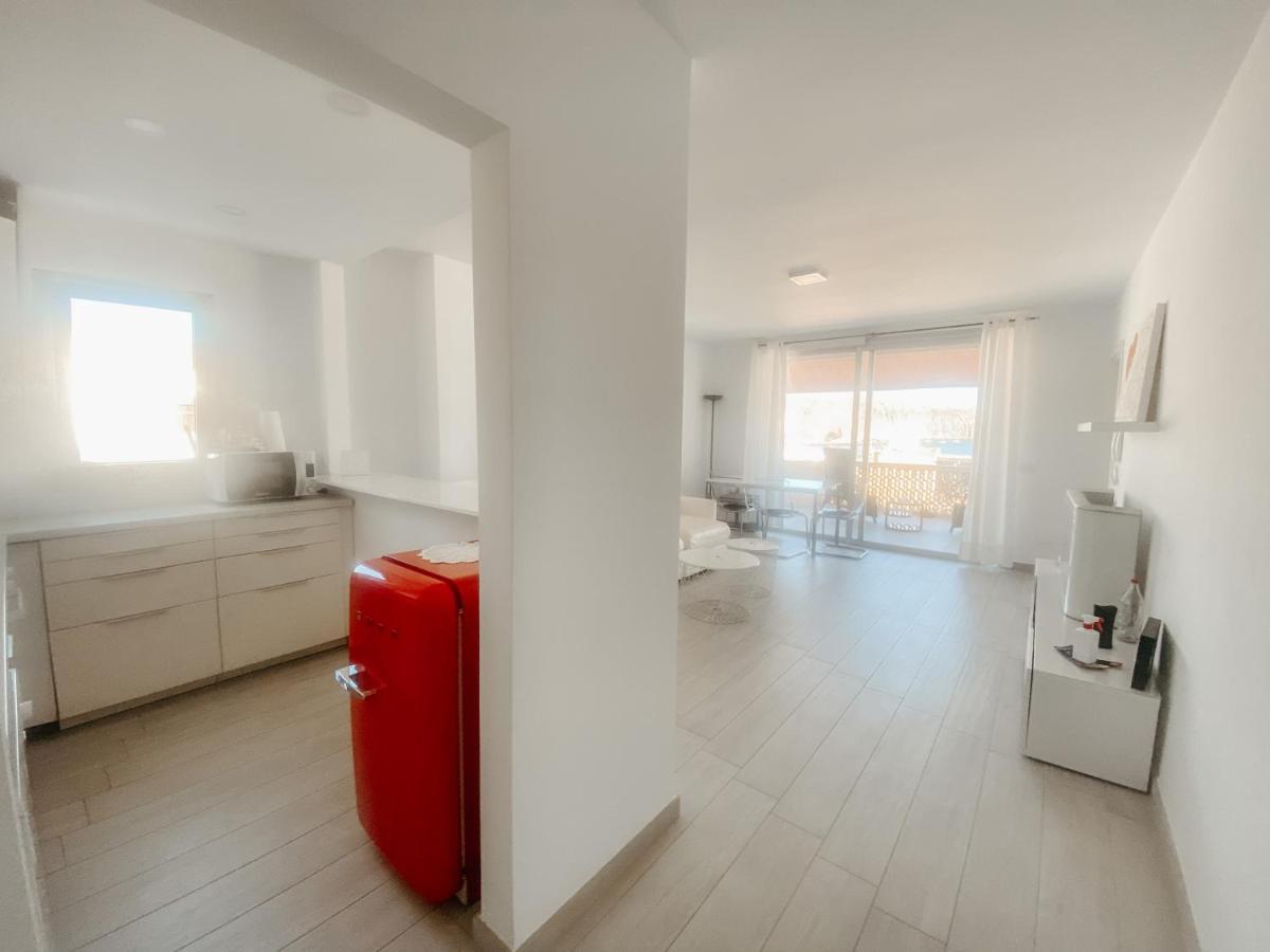 Apartmán The White Heart House - Attic Sea View Los Cristianos  Exteriér fotografie