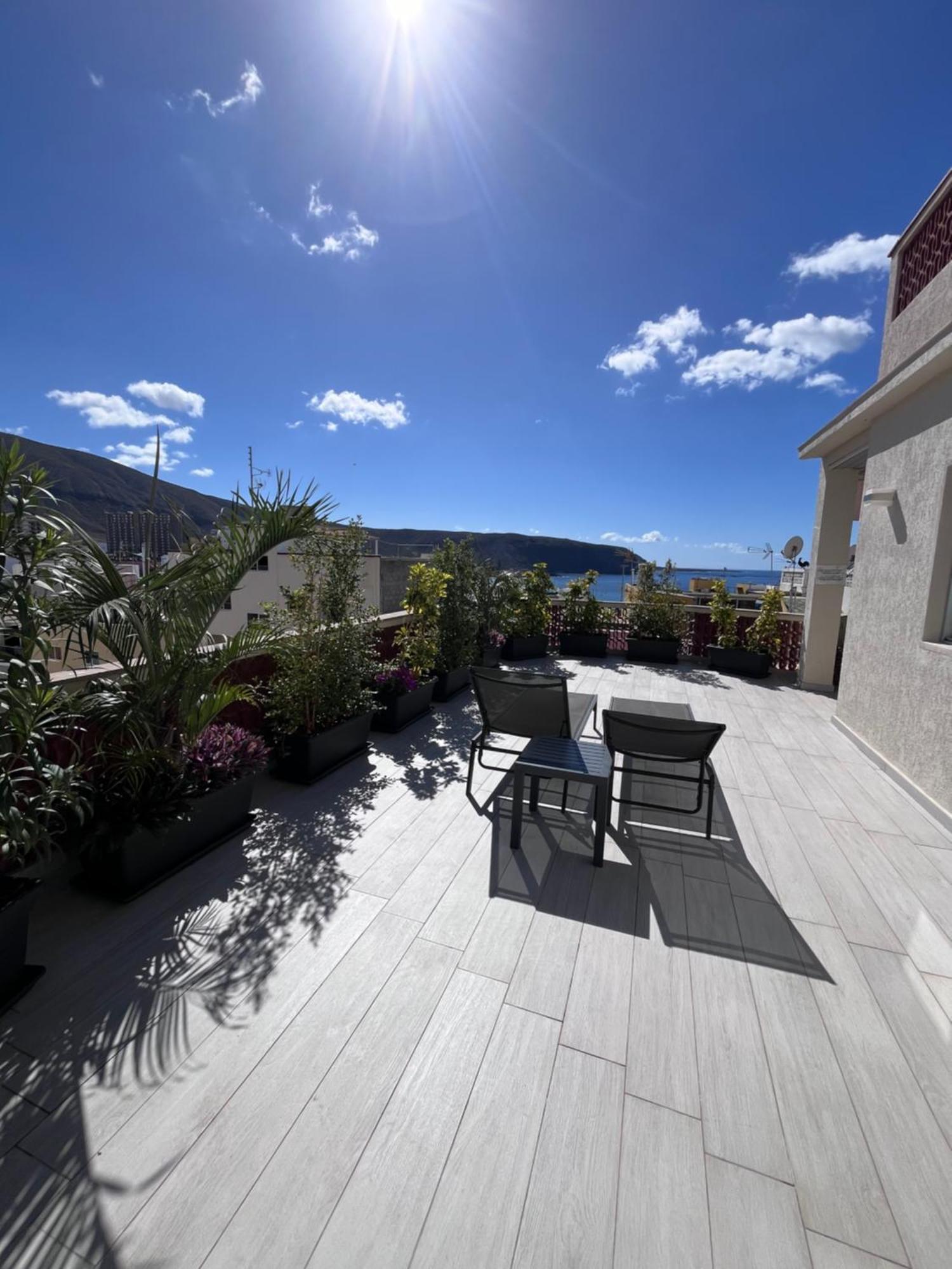Apartmán The White Heart House - Attic Sea View Los Cristianos  Exteriér fotografie